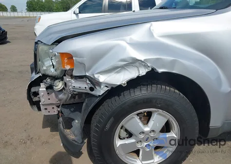 2010 Ford Escape Xlt из США, поврежденный, VIN 1FMCU0D76AKD32616